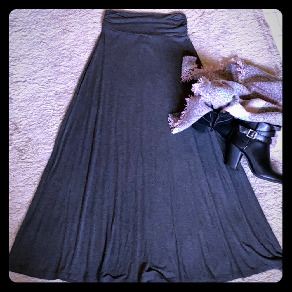 SOLD! Maxi grey skirt by Bobeau